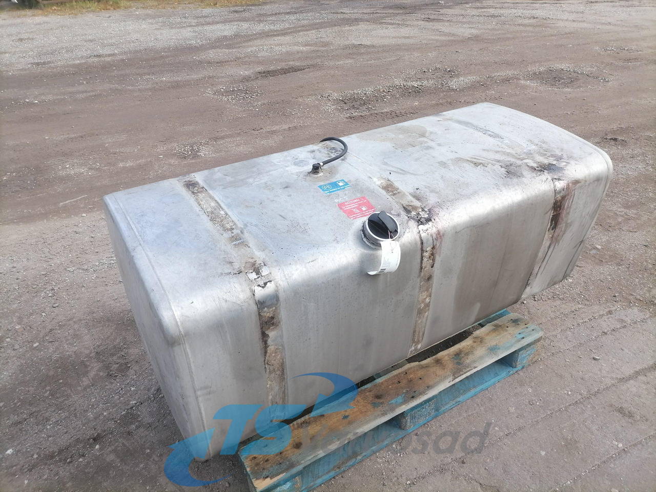 Scania Kütusepaak 700L 1517309 - Palivová nádrž pre Nákladné auto: obrázok 1 Scania Kütusepaak 700L 1517309 - Palivová nádrž pre Nákladné auto: obrázok 1