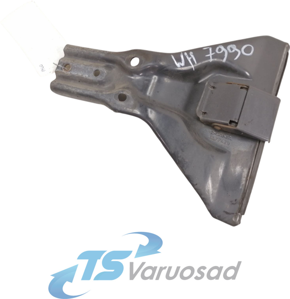 Scania Mudguard bracket 1377439 - Univerzálny diel pre Nákladné auto: obrázok 1 Scania Mudguard bracket 1377439 - Univerzálny diel pre Nákladné auto: obrázok 1