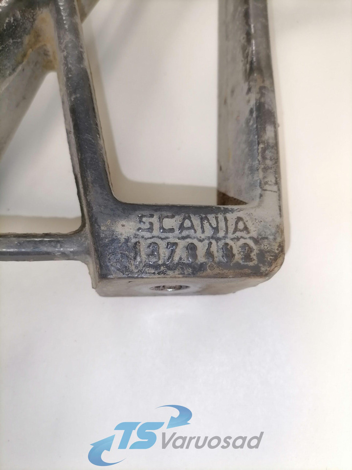 Scania Muffler carrier 1378482 - Tlumič výfuku pre Nákladné auto: obrázok 3 Scania Muffler carrier 1378482 - Tlumič výfuku pre Nákladné auto: obrázok 3