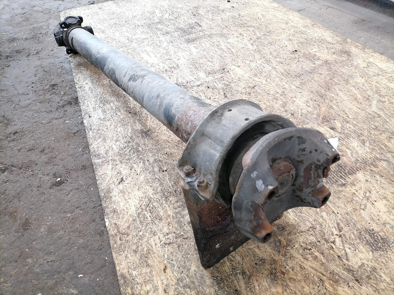 Scania Propeller shaft 1758402 - Kardan pre Nákladné auto: obrázok 2 Scania Propeller shaft 1758402 - Kardan pre Nákladné auto: obrázok 2