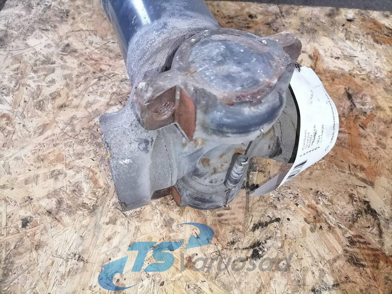 Scania Propeller shaft 1758616 - Kardan pre Nákladné auto: obrázok 4 Scania Propeller shaft 1758616 - Kardan pre Nákladné auto: obrázok 4