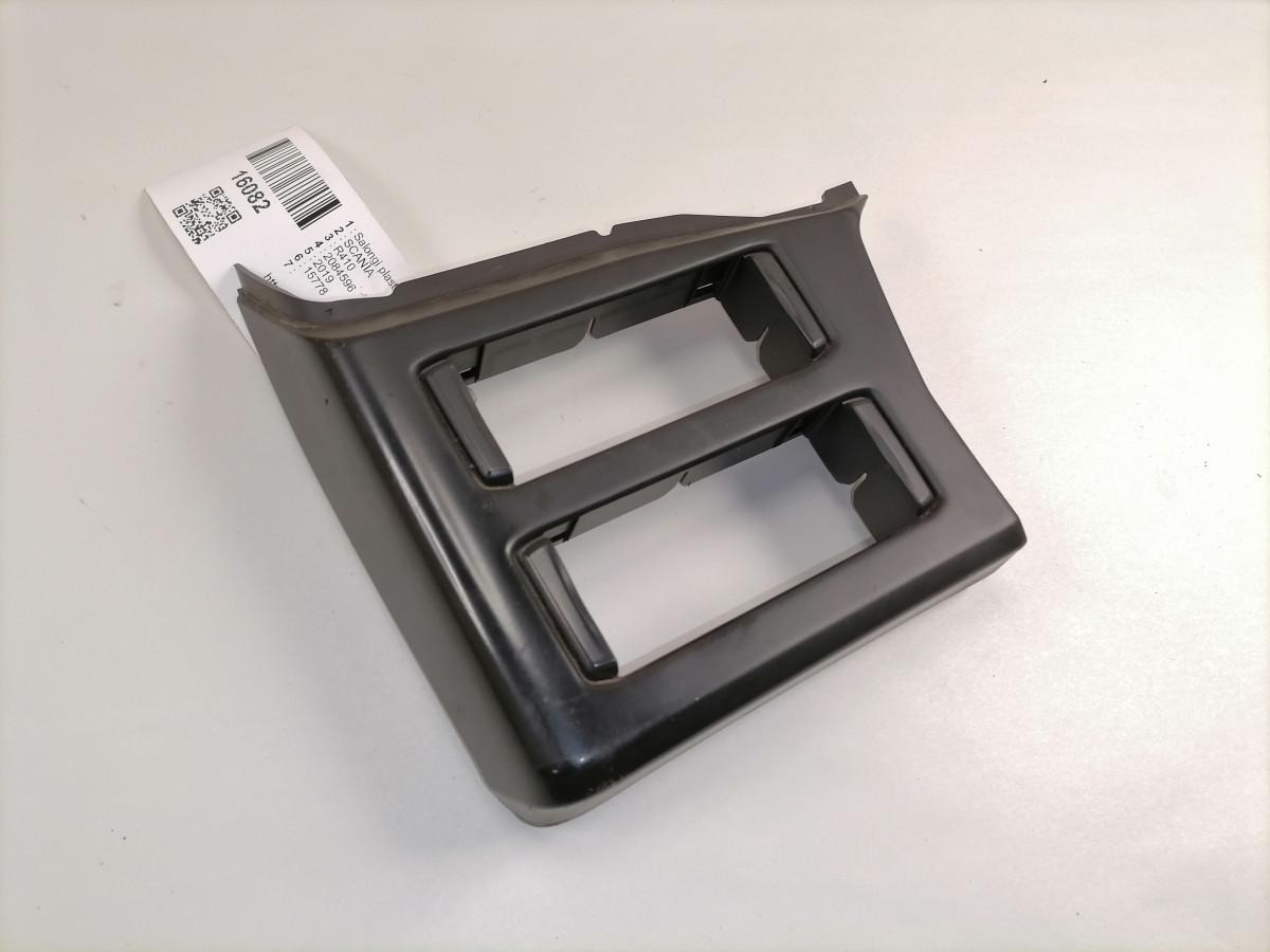 Scania Salongi plastik 2084596 - Univerzálny diel pre Nákladné auto: obrázok 2 Scania Salongi plastik 2084596 - Univerzálny diel pre Nákladné auto: obrázok 2