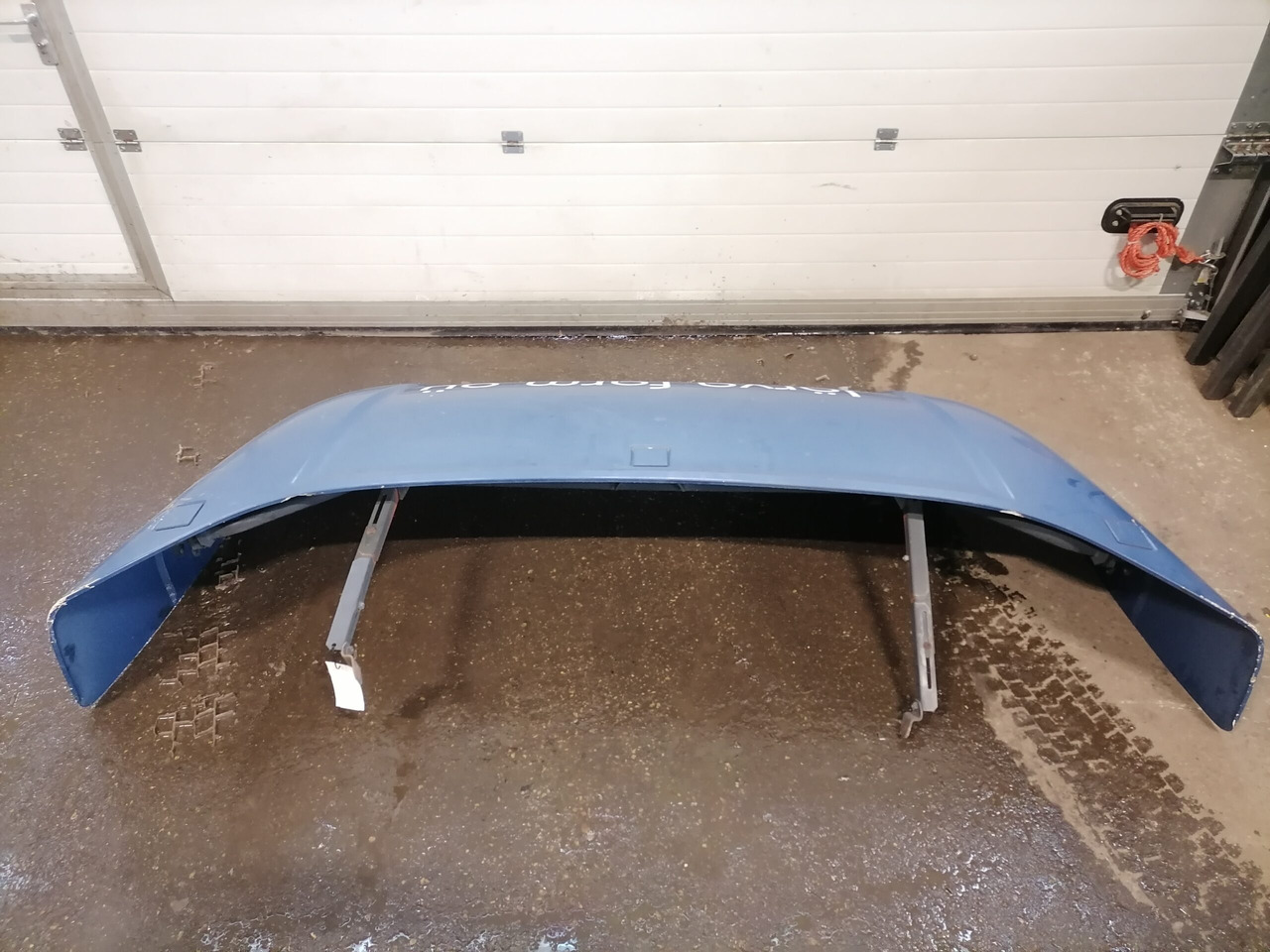 Scania Scania cab wind deflector, roof 1757973 - Aerodynamika/ Spojler pre Nákladné auto: obrázok 2 Scania Scania cab wind deflector, roof 1757973 - Aerodynamika/ Spojler pre Nákladné auto: obrázok 2