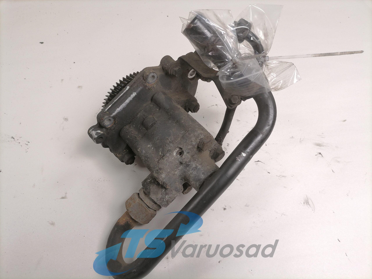 Scania Steering hydraulic pump 2108038 - Čerpadlo riadenia pre Nákladné auto: obrázok 2 Scania Steering hydraulic pump 2108038 - Čerpadlo riadenia pre Nákladné auto: obrázok 2
