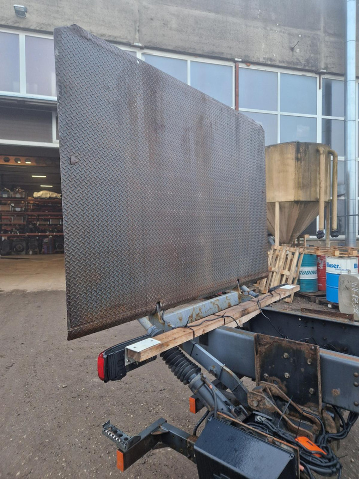 Scania Tagaluuktõstuk, DHOLLANDIA DH-LM35 - Univerzálny diel pre Nákladné auto: obrázok 5 Scania Tagaluuktõstuk, DHOLLANDIA DH-LM35 - Univerzálny diel pre Nákladné auto: obrázok 5