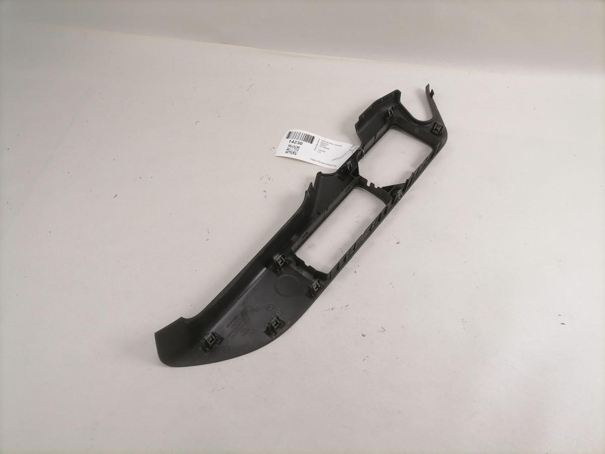 Scania Uksepolstri plastik 2239645 - Dvere a diely pre Nákladné auto: obrázok 3 Scania Uksepolstri plastik 2239645 - Dvere a diely pre Nákladné auto: obrázok 3