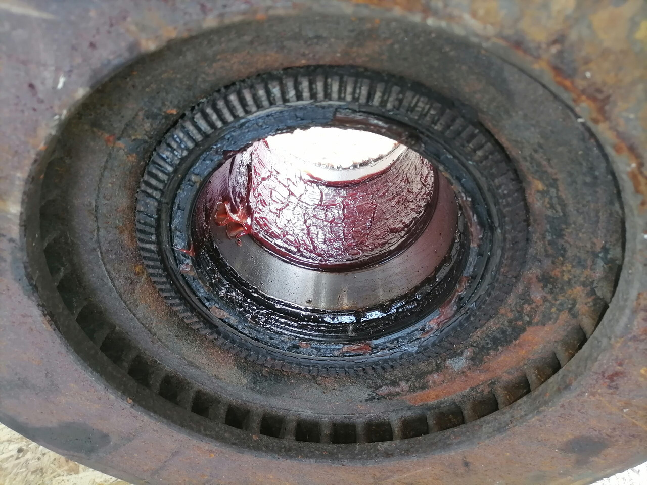 Scania Wheel hub 2290542 - Univerzálny diel pre Nákladné auto: obrázok 4 Scania Wheel hub 2290542 - Univerzálny diel pre Nákladné auto: obrázok 4