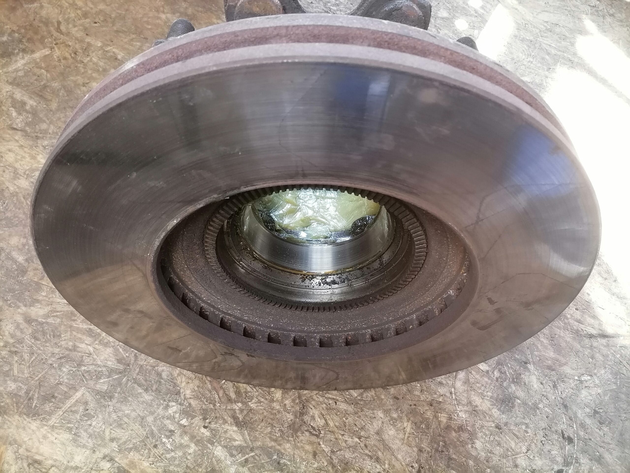 Scania Wheel hub 2290542 - Univerzálny diel pre Nákladné auto: obrázok 3 Scania Wheel hub 2290542 - Univerzálny diel pre Nákladné auto: obrázok 3