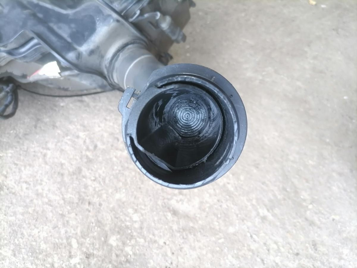 Scania Windscreen washer fluid tank 2512290 - Stierač pre Nákladné auto: obrázok 3 Scania Windscreen washer fluid tank 2512290 - Stierač pre Nákladné auto: obrázok 3