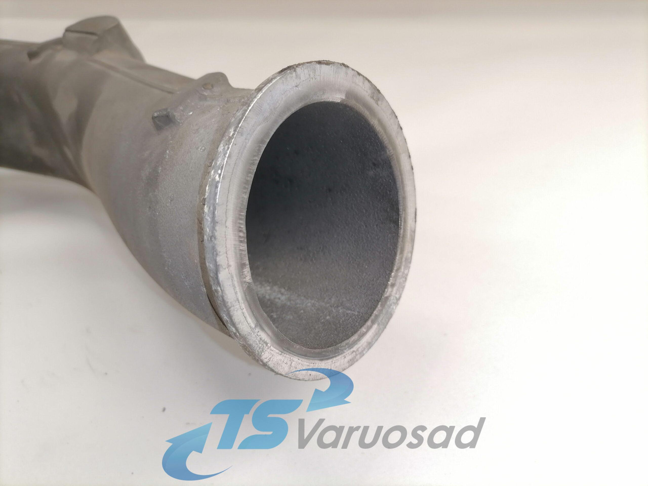 Scania intercooler pipe 1812885 - Medzichladič pre Nákladné auto: obrázok 3 Scania intercooler pipe 1812885 - Medzichladič pre Nákladné auto: obrázok 3