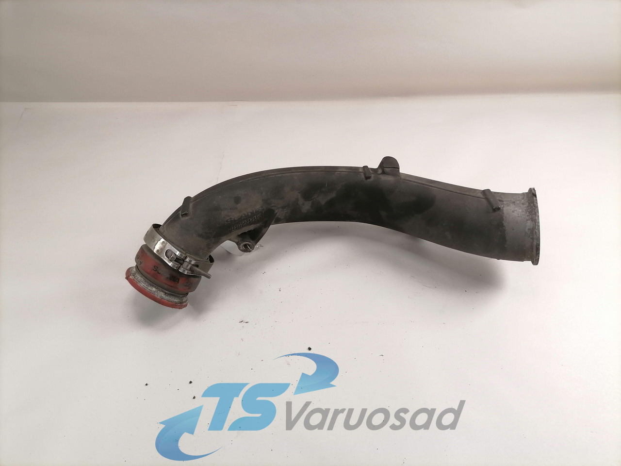 Scania intercooler pipe 1812885 - Medzichladič pre Nákladné auto: obrázok 1 Scania intercooler pipe 1812885 - Medzichladič pre Nákladné auto: obrázok 1