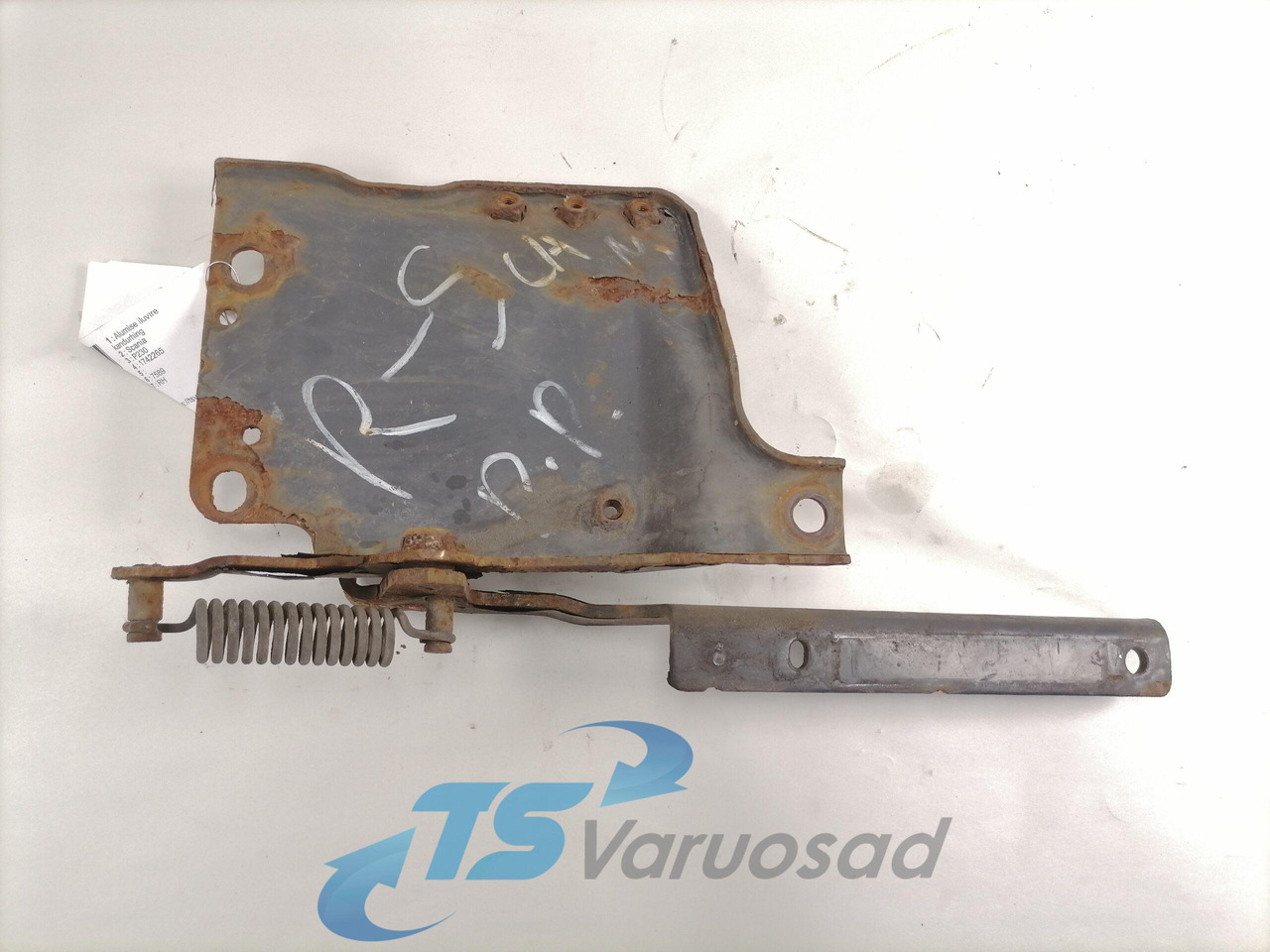Scania lower grille carrier hinge 1742265 - Mriežka pre Nákladné auto: obrázok 3 Scania lower grille carrier hinge 1742265 - Mriežka pre Nákladné auto: obrázok 3