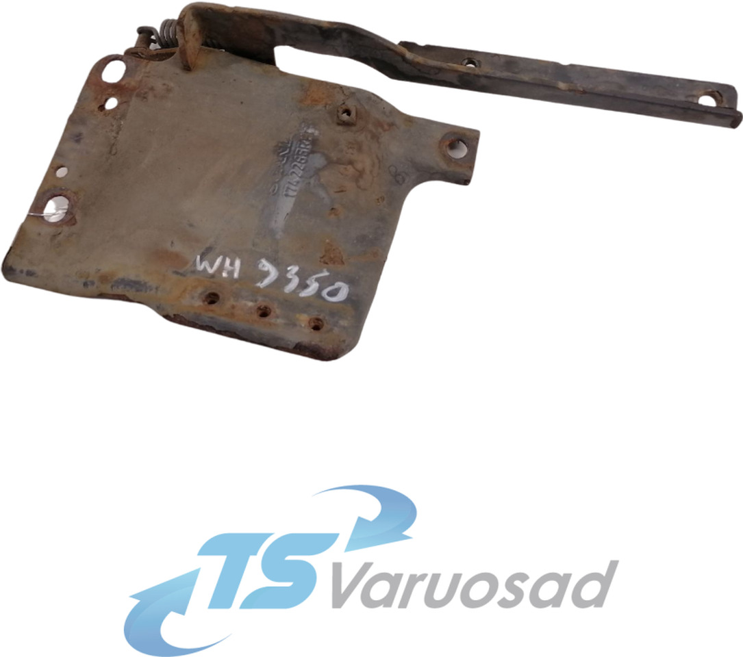 Scania lower grille carrier hinge 1742265 - Mriežka pre Nákladné auto: obrázok 1 Scania lower grille carrier hinge 1742265 - Mriežka pre Nákladné auto: obrázok 1