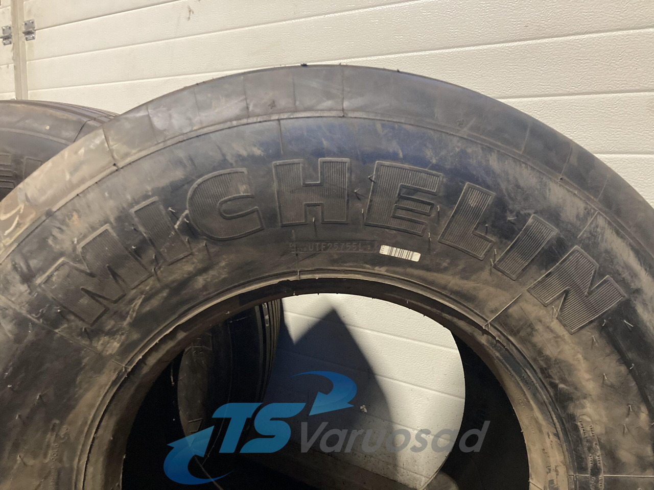 Universaalne Michelin 425/55R19,5 42555R195 - Pneumatiky a disky pre Nákladné auto: obrázok 4 Universaalne Michelin 425/55R19,5 42555R195 - Pneumatiky a disky pre Nákladné auto: obrázok 4