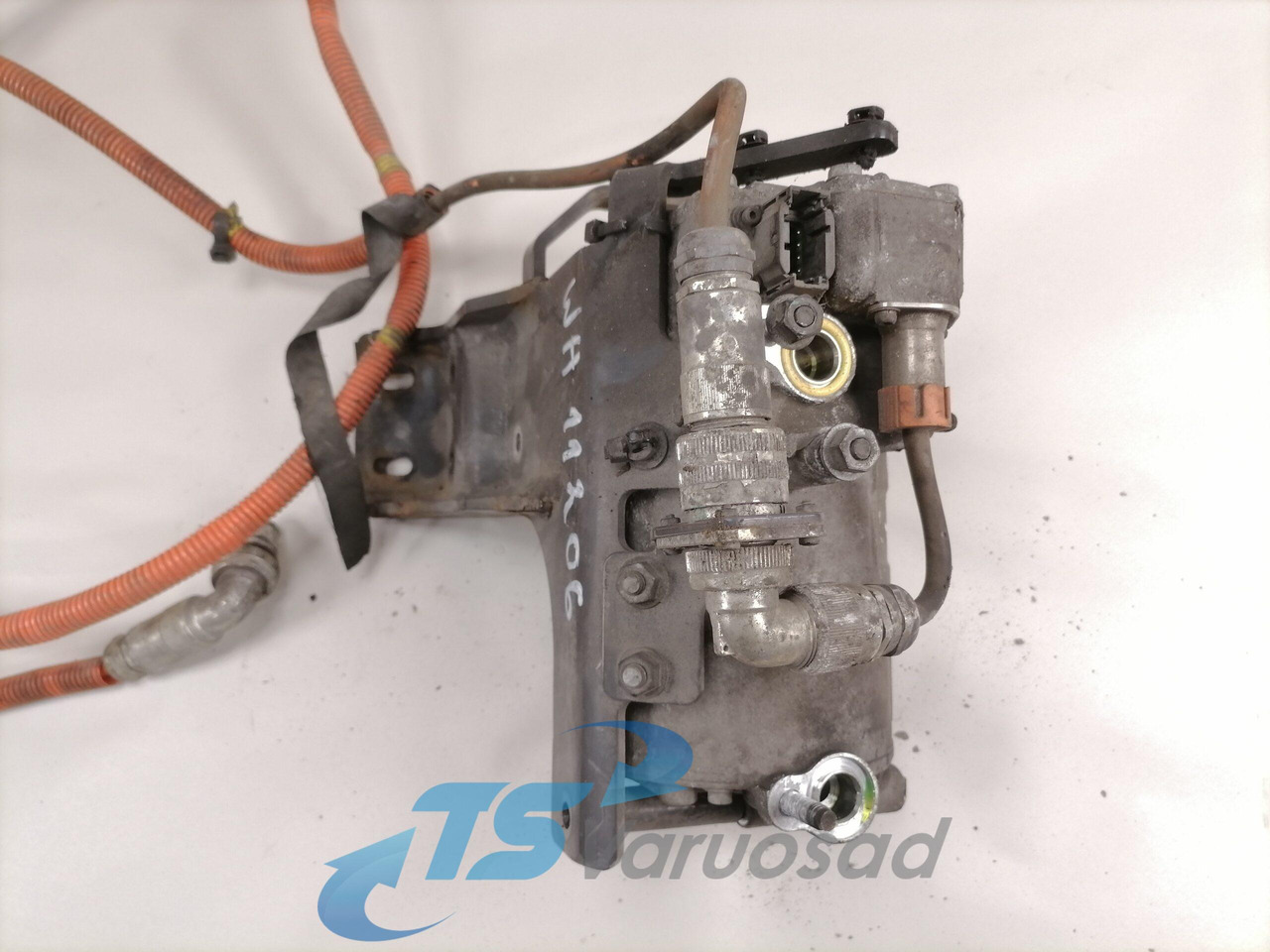 Volvo A/C compressor 84176798 - Kúrenie/ Vetranie pre Nákladné auto: obrázok 5 Volvo A/C compressor 84176798 - Kúrenie/ Vetranie pre Nákladné auto: obrázok 5