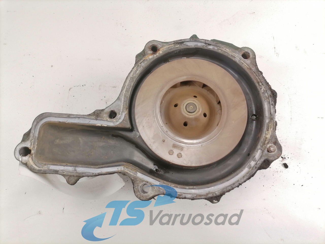Volvo Cooling pump 20744939 - Vodná pumpa pre Nákladné auto: obrázok 4 Volvo Cooling pump 20744939 - Vodná pumpa pre Nákladné auto: obrázok 4