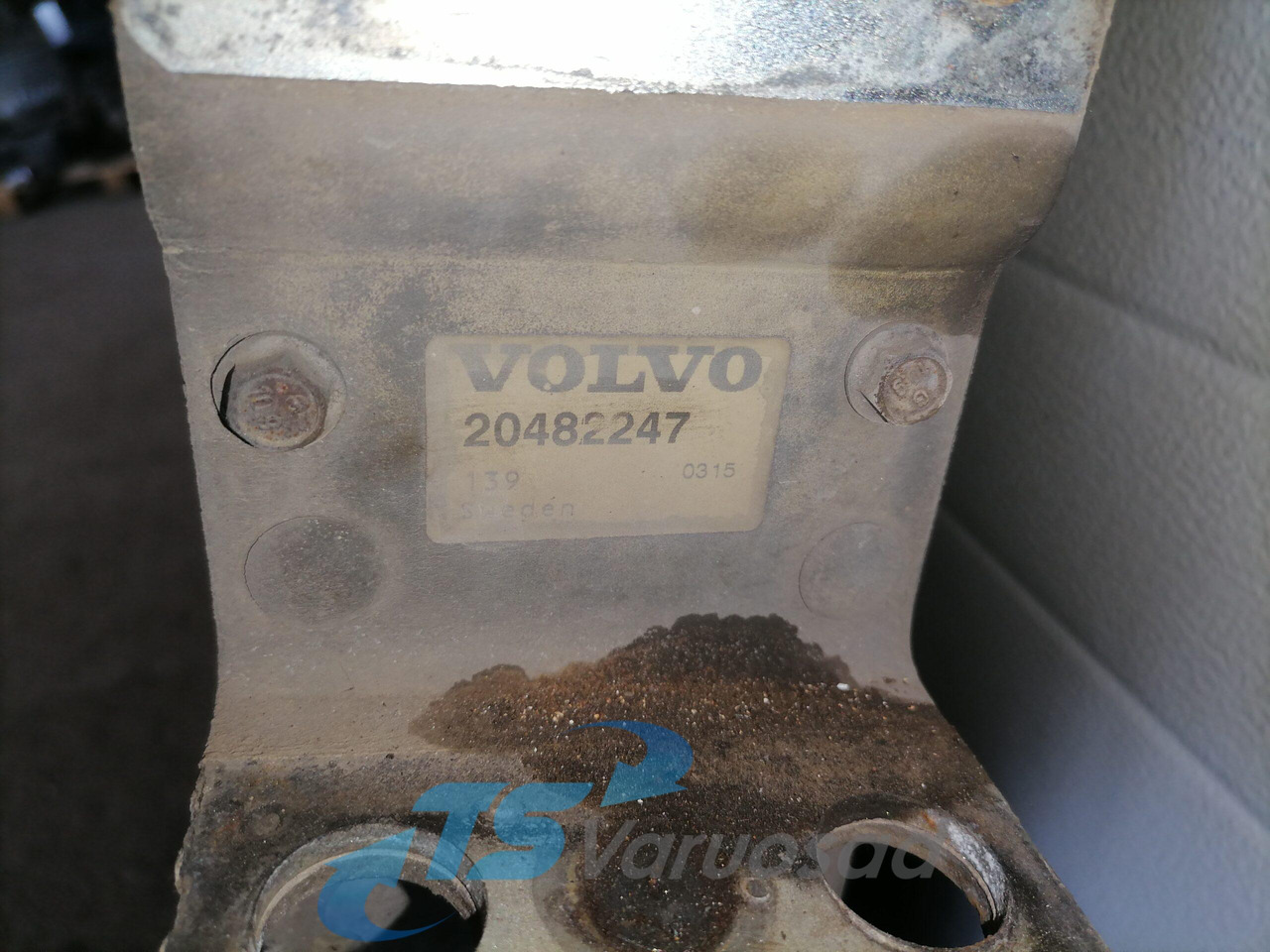 Volvo Cooling radiator 20722440 - Chladič pre Nákladné auto: obrázok 3 Volvo Cooling radiator 20722440 - Chladič pre Nákladné auto: obrázok 3