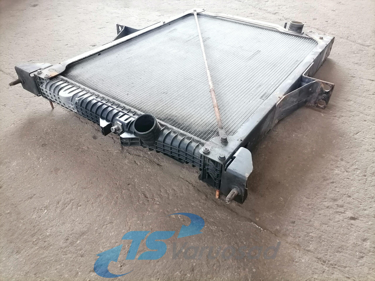 Volvo Cooling radiator 20936055 - Chladič pre Nákladné auto: obrázok 4 Volvo Cooling radiator 20936055 - Chladič pre Nákladné auto: obrázok 4