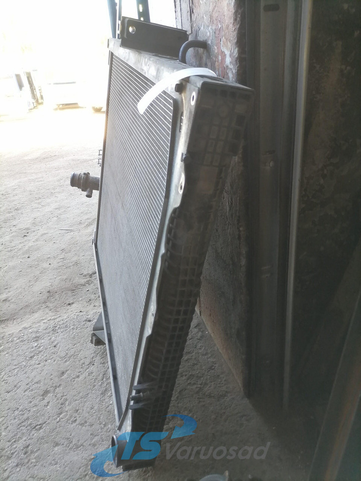 Volvo Cooling radiator 22062259 - Chladič pre Nákladné auto: obrázok 2 Volvo Cooling radiator 22062259 - Chladič pre Nákladné auto: obrázok 2