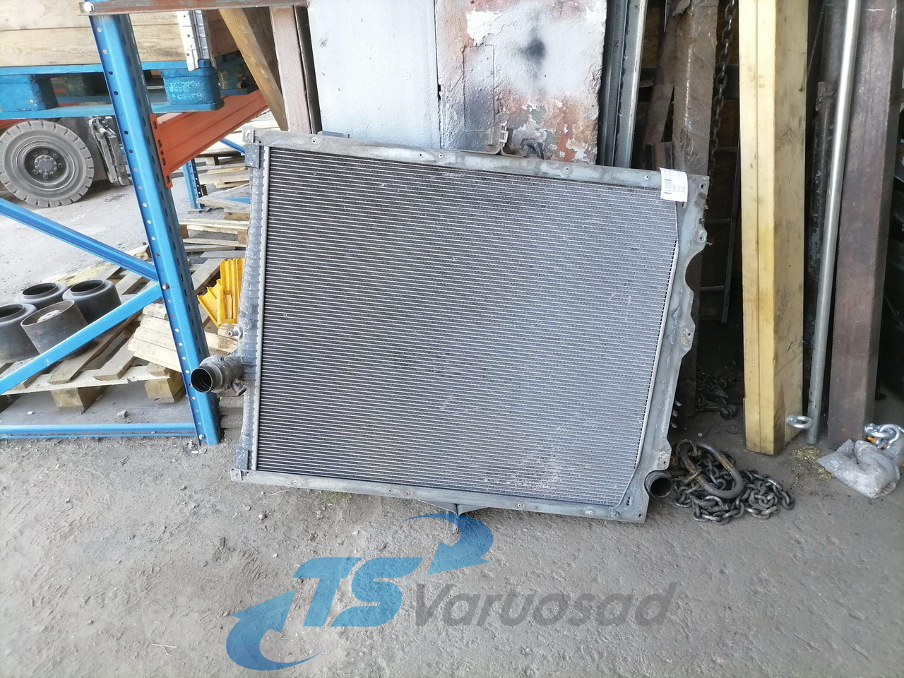 Volvo Cooling radiator 22062259 - Chladič pre Nákladné auto: obrázok 4 Volvo Cooling radiator 22062259 - Chladič pre Nákladné auto: obrázok 4