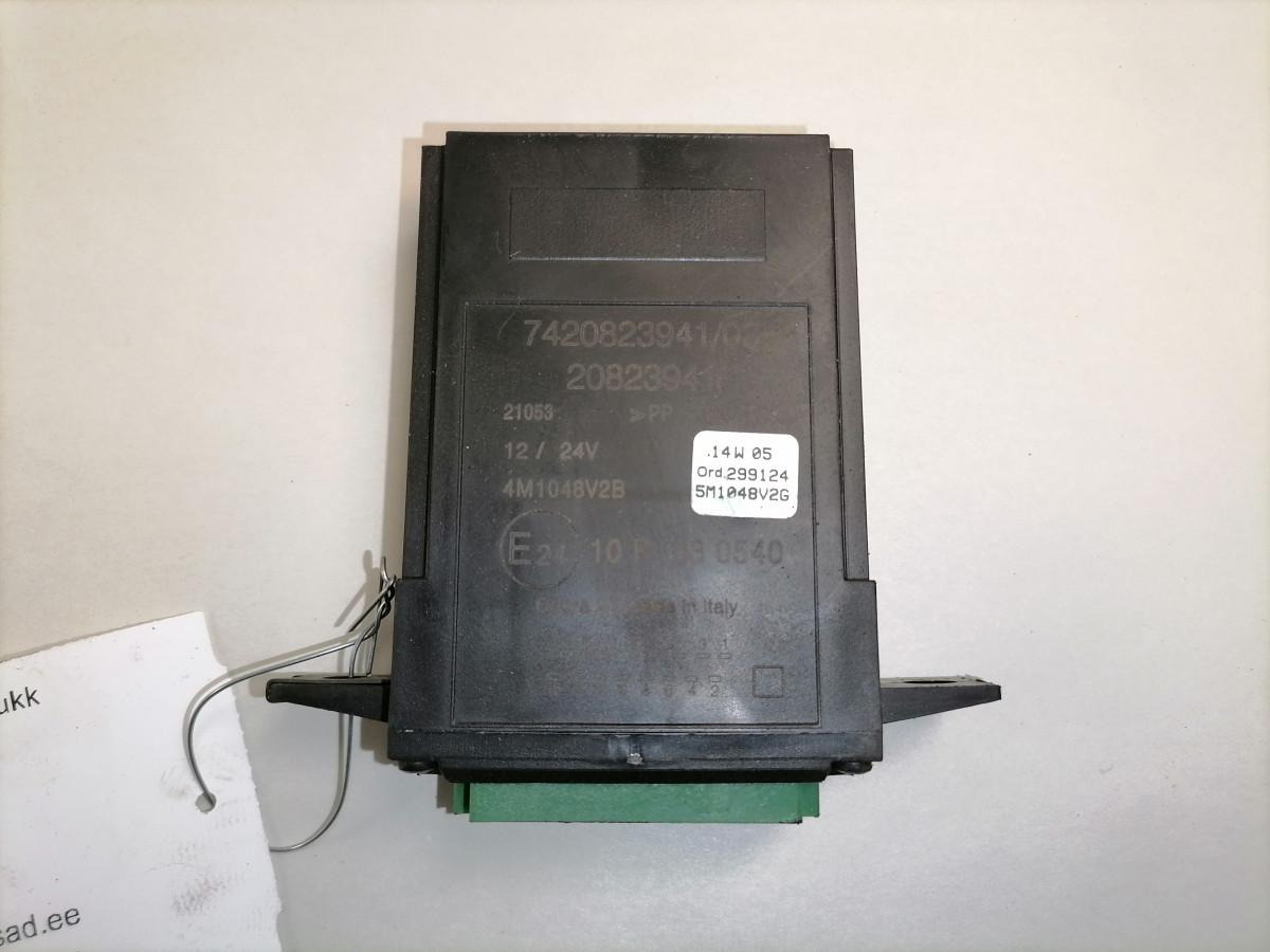 Volvo Ecu, door lock 20823941 - Riadiaca jednotka pre Nákladné auto: obrázok 2 Volvo Ecu, door lock 20823941 - Riadiaca jednotka pre Nákladné auto: obrázok 2
