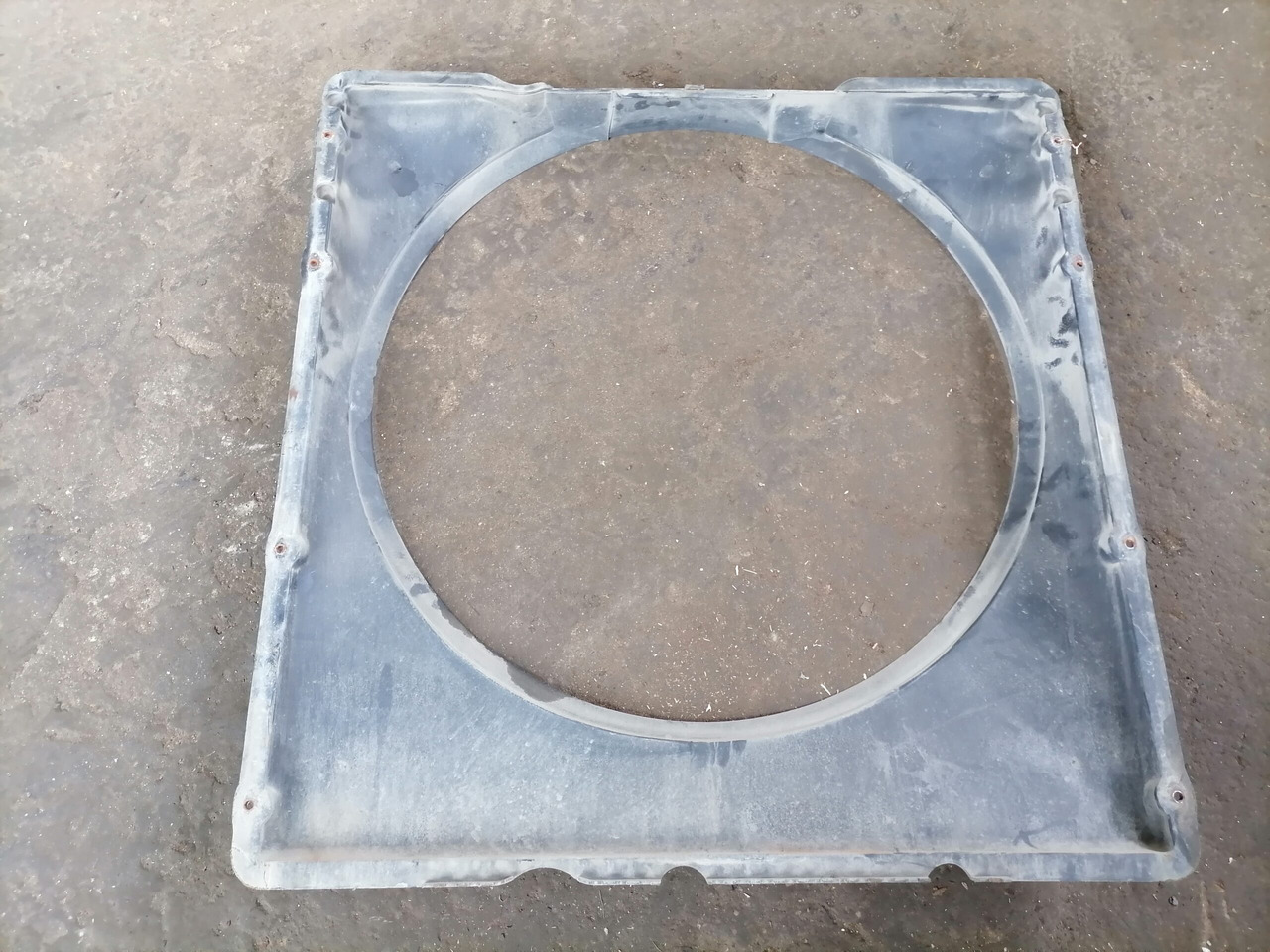 Volvo Fan shroud 20804602 - Chladič pre Nákladné auto: obrázok 5 Volvo Fan shroud 20804602 - Chladič pre Nákladné auto: obrázok 5