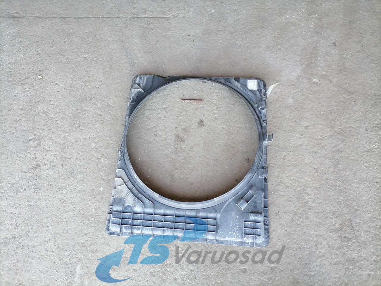 Volvo Fan shroud 22060183 - Chladič pre Nákladné auto: obrázok 1 Volvo Fan shroud 22060183 - Chladič pre Nákladné auto: obrázok 1