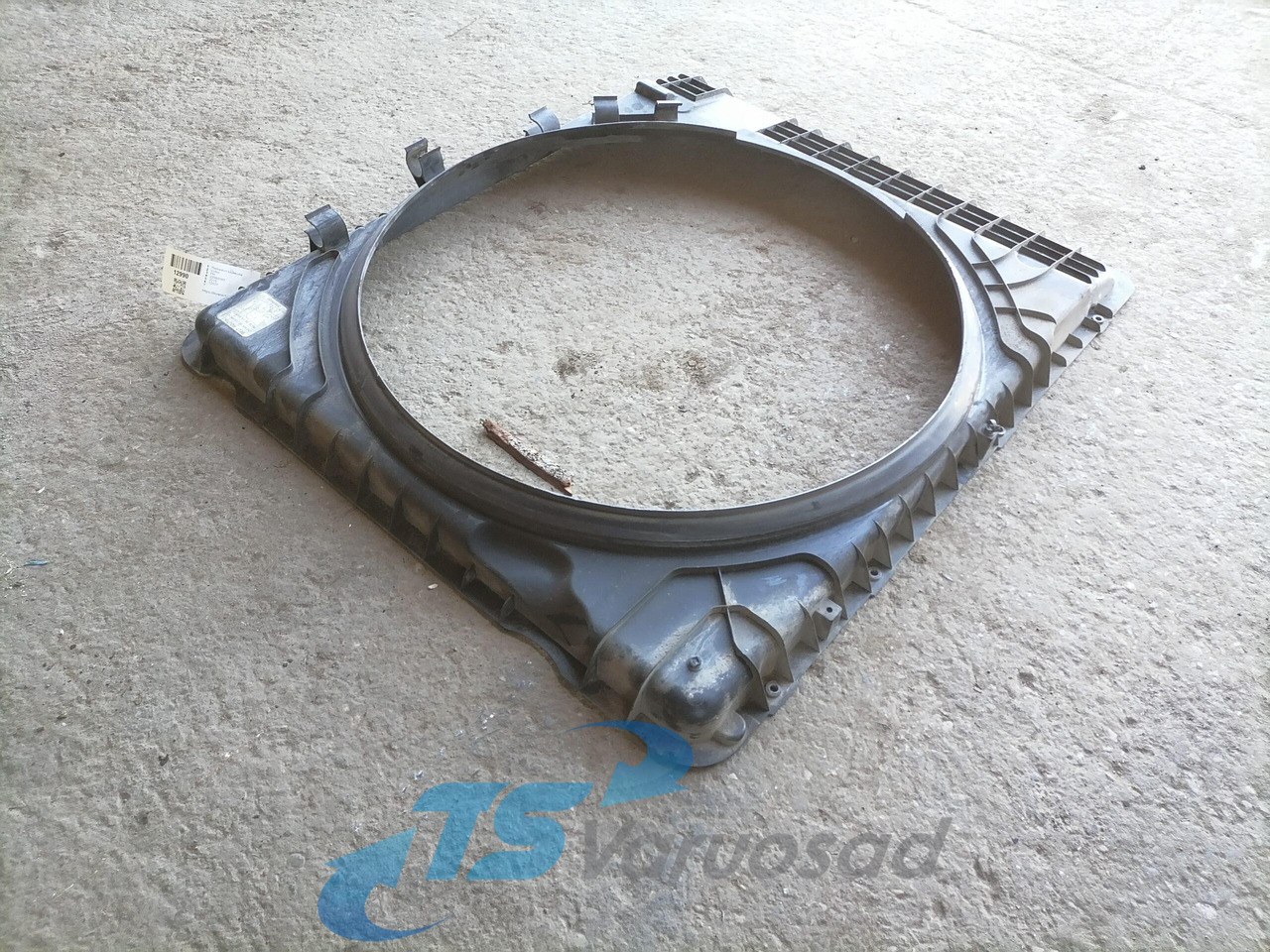 Volvo Fan shroud 22060183 - Chladič pre Nákladné auto: obrázok 3 Volvo Fan shroud 22060183 - Chladič pre Nákladné auto: obrázok 3