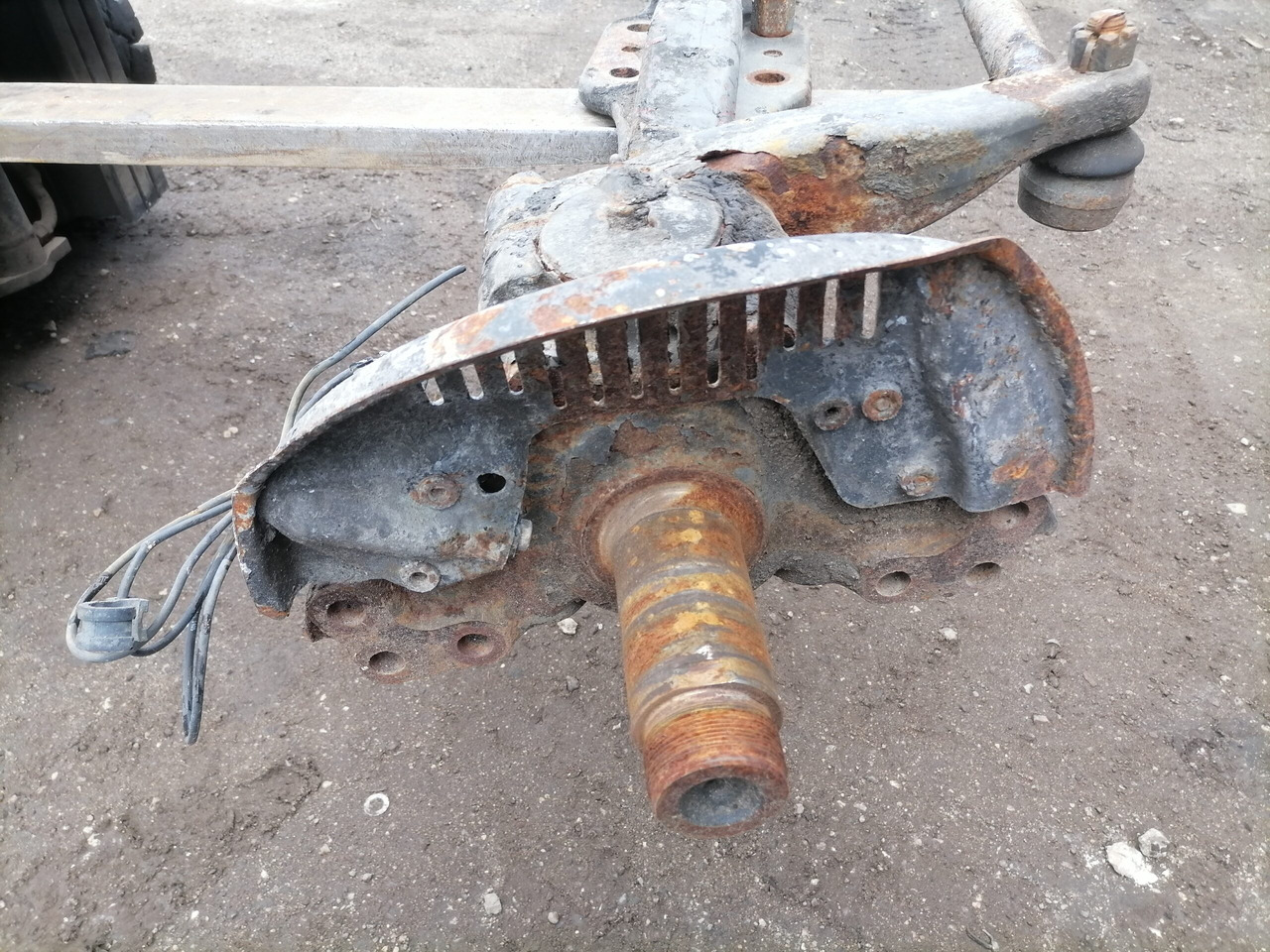 Volvo First axel housing 20399060 - Predná náprava pre Nákladné auto: obrázok 3 Volvo First axel housing 20399060 - Predná náprava pre Nákladné auto: obrázok 3
