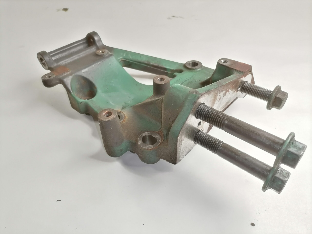 Volvo Generaatori kandur 22026927 - Alternátor pre Nákladné auto: obrázok 3 Volvo Generaatori kandur 22026927 - Alternátor pre Nákladné auto: obrázok 3