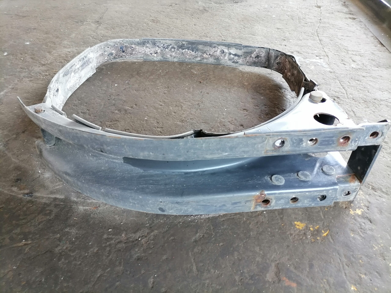 Volvo Kütusepaagi kandur, Volvo 20526488 - Palivová nádrž pre Nákladné auto: obrázok 3 Volvo Kütusepaagi kandur, Volvo 20526488 - Palivová nádrž pre Nákladné auto: obrázok 3