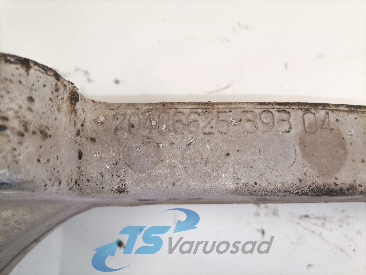 Volvo Muffler carrier 20486625 - Tlumič výfuku pre Nákladné auto: obrázok 4 Volvo Muffler carrier 20486625 - Tlumič výfuku pre Nákladné auto: obrázok 4