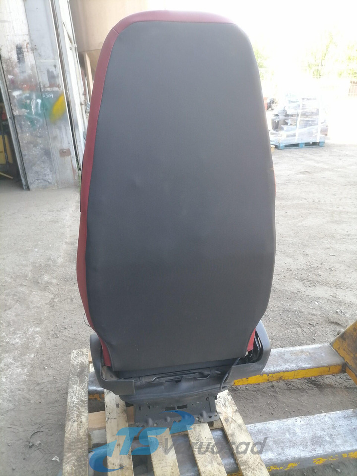 Volvo Passenger seat 82201647 - Sedadlo pre Nákladné auto: obrázok 2 Volvo Passenger seat 82201647 - Sedadlo pre Nákladné auto: obrázok 2