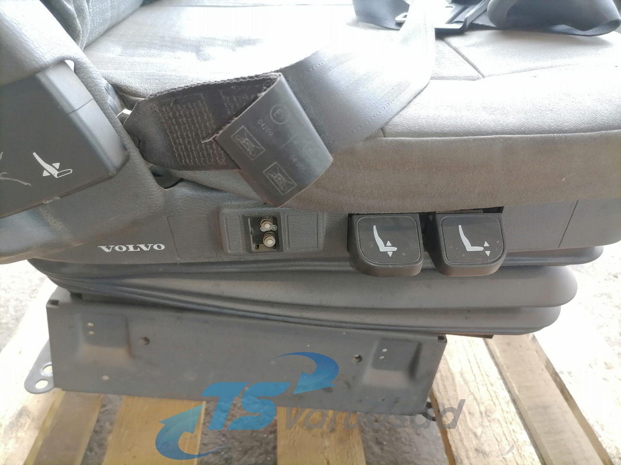 Volvo Passenger seat - Sedadlo pre Nákladné auto: obrázok 4 Volvo Passenger seat - Sedadlo pre Nákladné auto: obrázok 4