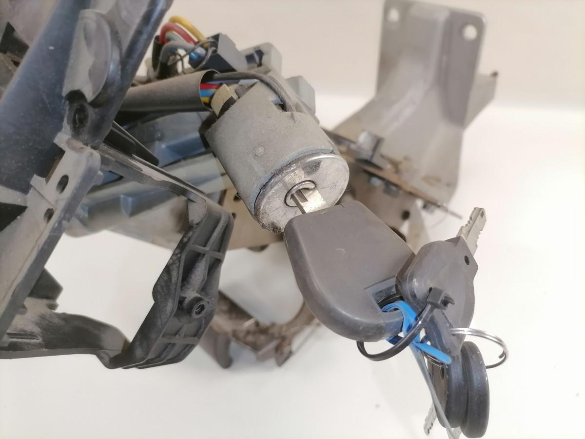 Volvo Roolisammas 20812322 - Stĺpik riadenia pre Nákladné auto: obrázok 5 Volvo Roolisammas 20812322 - Stĺpik riadenia pre Nákladné auto: obrázok 5