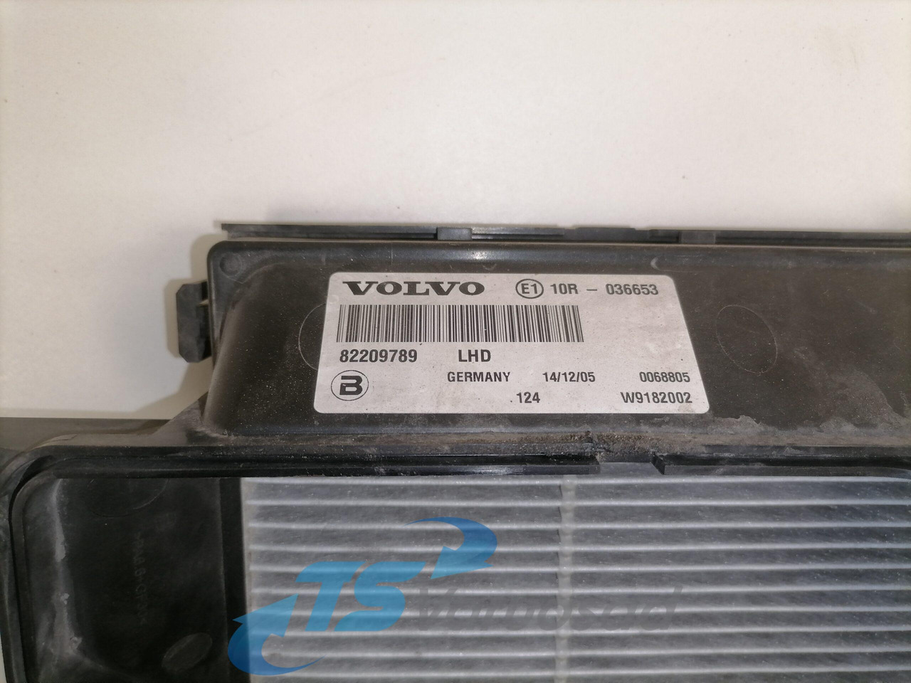 Volvo Salongi õhufiltri korpus 82209789 - Univerzálny diel pre Nákladné auto: obrázok 2 Volvo Salongi õhufiltri korpus 82209789 - Univerzálny diel pre Nákladné auto: obrázok 2
