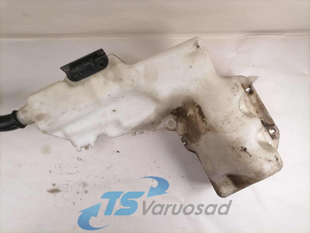 Volvo Windscreen washer fluid tank 84092259 - Stierač pre Nákladné auto: obrázok 5 Volvo Windscreen washer fluid tank 84092259 - Stierač pre Nákladné auto: obrázok 5