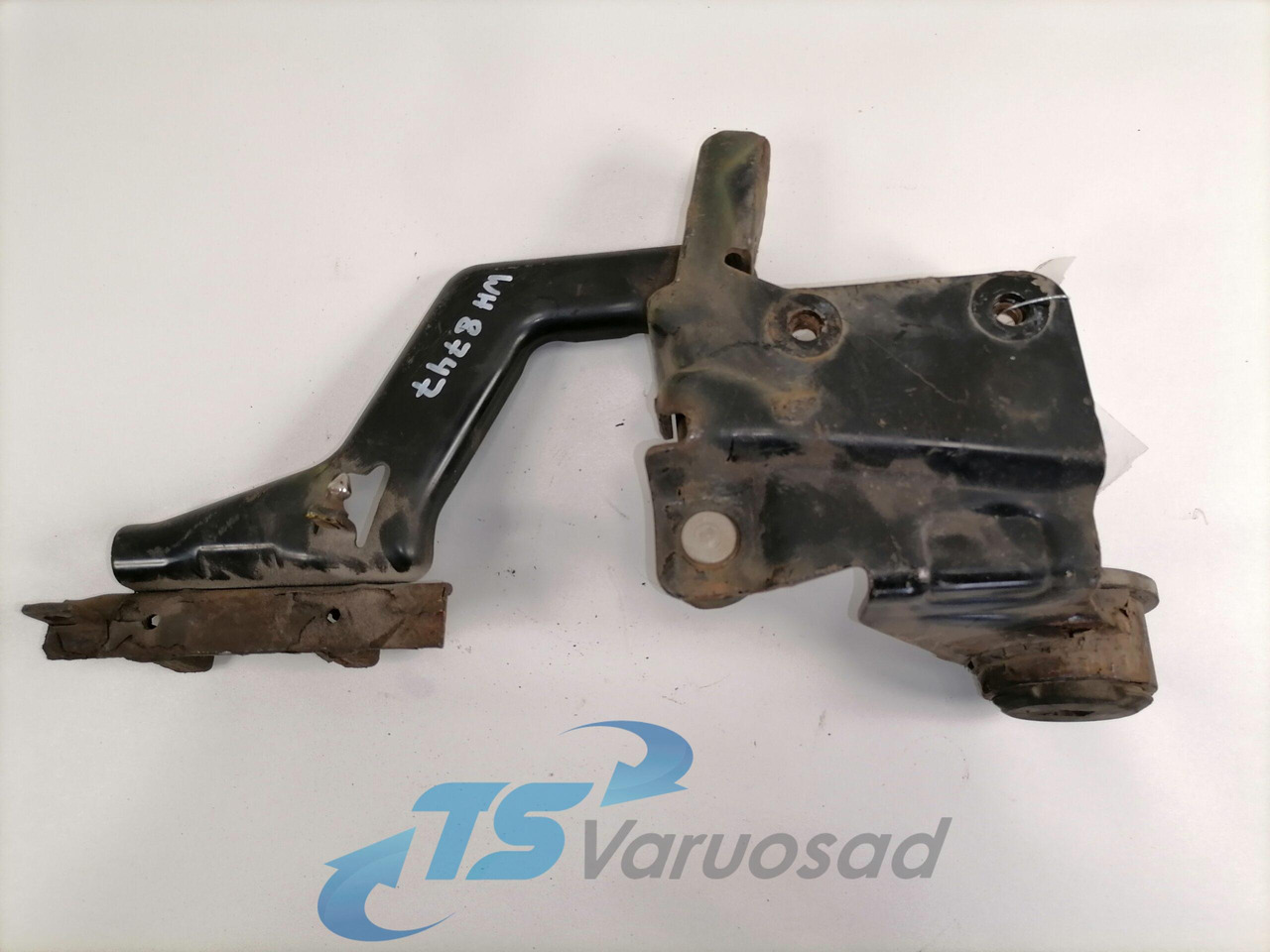 Volvo lower grille carrier hinge 20545094 - Mriežka pre Nákladné auto: obrázok 3 Volvo lower grille carrier hinge 20545094 - Mriežka pre Nákladné auto: obrázok 3