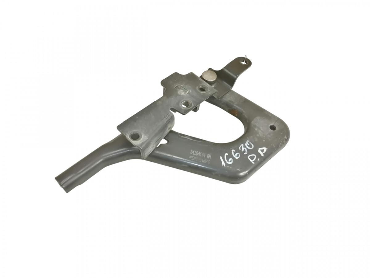 Volvo lower grille carrier hinge 84104144 - Mriežka pre Nákladné auto: obrázok 1 Volvo lower grille carrier hinge 84104144 - Mriežka pre Nákladné auto: obrázok 1