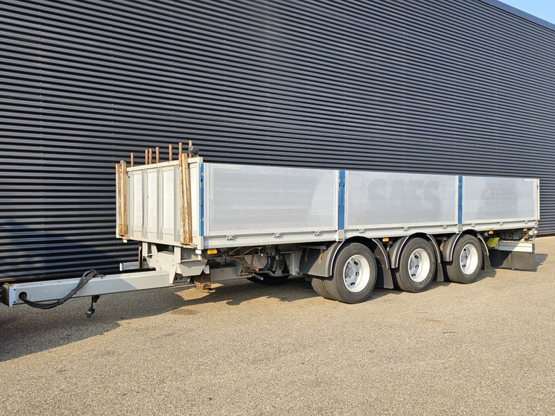 Fynkar K324T / 3 AXLE / TWIST-LOCKS / 2 X LIFT AXLE - Plošinový/ Valníkový príves: obrázok 1 Fynkar K324T / 3 AXLE / TWIST-LOCKS / 2 X LIFT AXLE - Plošinový/ Valníkový príves: obrázok 1