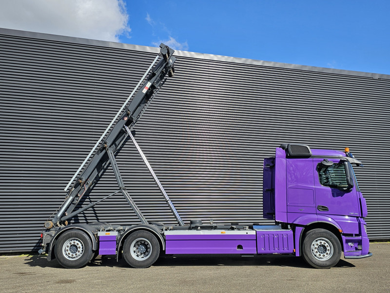 Mercedes-Benz AROCS 3345 / 6x2 / CABLE-CONTAINER SYSTEM - Nákladne vozidlo - káblový systém: obrázok 4 Mercedes-Benz AROCS 3345 / 6x2 / CABLE-CONTAINER SYSTEM - Nákladne vozidlo - káblový systém: obrázok 4