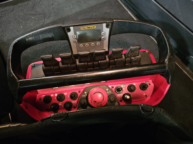 Scania G490 8x4*4 / PALFINGER CRANE + HOOKLIFT - Hákový nosič kontajnerov, Auto s hydraulickou rukou: obrázok 5 Scania G490 8x4*4 / PALFINGER CRANE + HOOKLIFT - Hákový nosič kontajnerov, Auto s hydraulickou rukou: obrázok 5