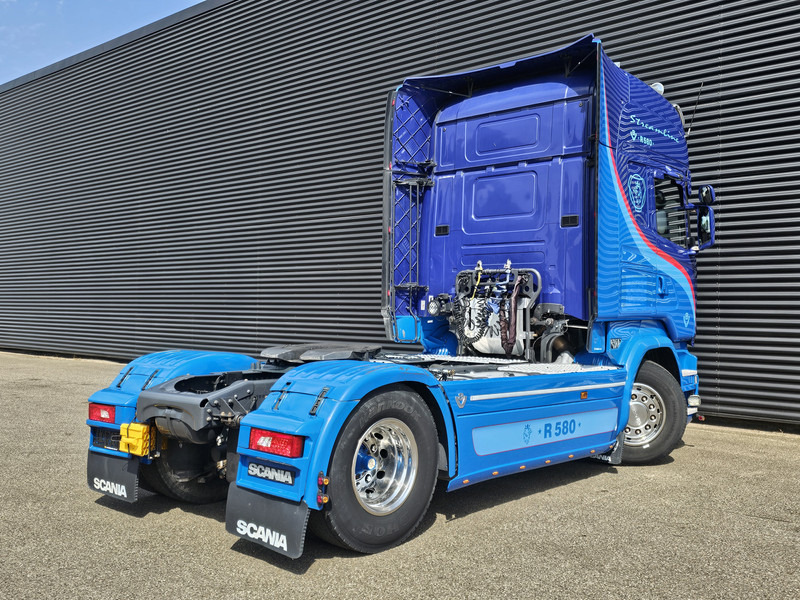 Scania R580 V8 / 2 TANKS / 4x2 / FULL AIR / PTO - Ťahač: obrázok 2 Scania R580 V8 / 2 TANKS / 4x2 / FULL AIR / PTO - Ťahač: obrázok 2