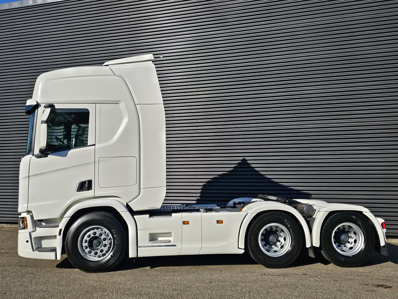 Scania R580 V8 / 6x4 / FULL AIR / RETARDER - Ťahač: obrázok 2 Scania R580 V8 / 6x4 / FULL AIR / RETARDER - Ťahač: obrázok 2
