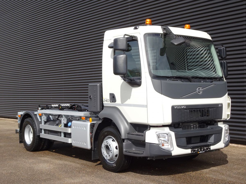 Volvo FL 240 NEW / 4X2 / HAAKARM / AMPIROLLE - Hákový nosič kontajnerov: obrázok 3 Volvo FL 240 NEW / 4X2 / HAAKARM / AMPIROLLE - Hákový nosič kontajnerov: obrázok 3