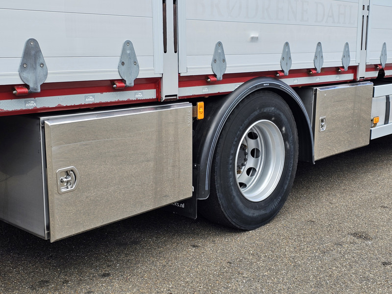 Auto s hydraulickou rukou Volvo FM 330 4x2 / EFFER 12.5 t/m CRANE / KRAN: obrázok 15 Auto s hydraulickou rukou Volvo FM 330 4x2 / EFFER 12.5 t/m CRANE / KRAN: obrázok 15