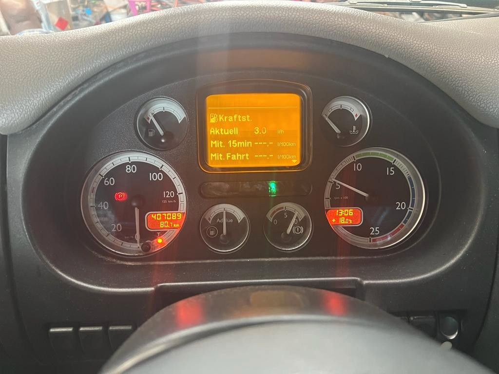 DAF CF 85.460 6X2 VDL Absetzer Top Zustand Retarder DAF CF 85.460 6X2 VDL Absetzer Top Zustand Retarder - Ramenový nosič kontajnerov: obrázok 2 DAF CF 85.460 6X2 VDL Absetzer Top Zustand Retarder DAF CF 85.460 6X2 VDL Absetzer Top Zustand Retarder - Ramenový nosič kontajnerov: obrázok 2