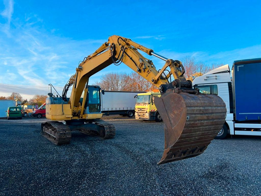 Komatsu PC228USLC 23200 Kg 107 Kw - Pásové rýpadlo: obrázok 3 Komatsu PC228USLC 23200 Kg 107 Kw - Pásové rýpadlo: obrázok 3