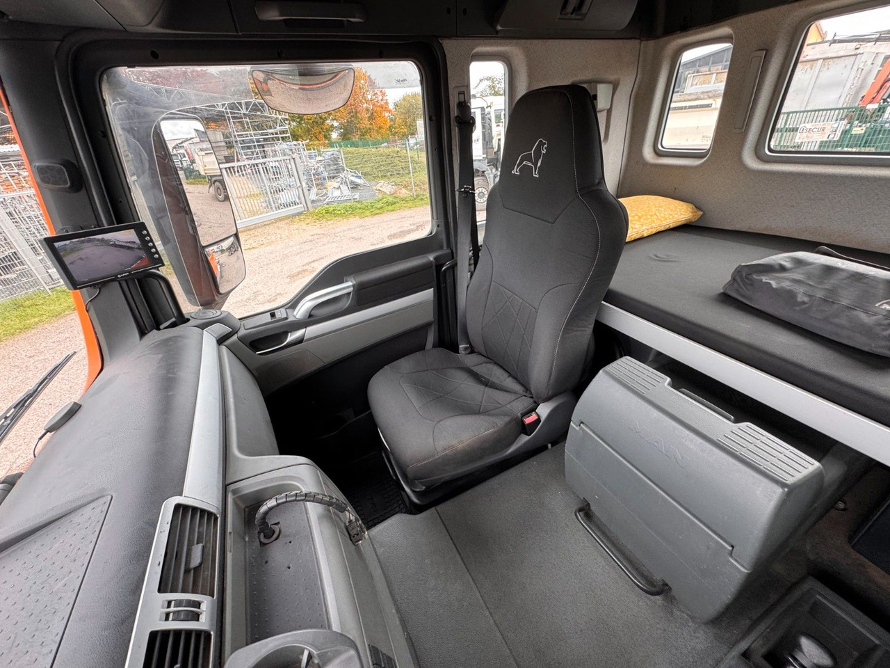 MAN 26.440 6X2 Multilift Abroller - Hákový nosič kontajnerov: obrázok 5 MAN 26.440 6X2 Multilift Abroller - Hákový nosič kontajnerov: obrázok 5