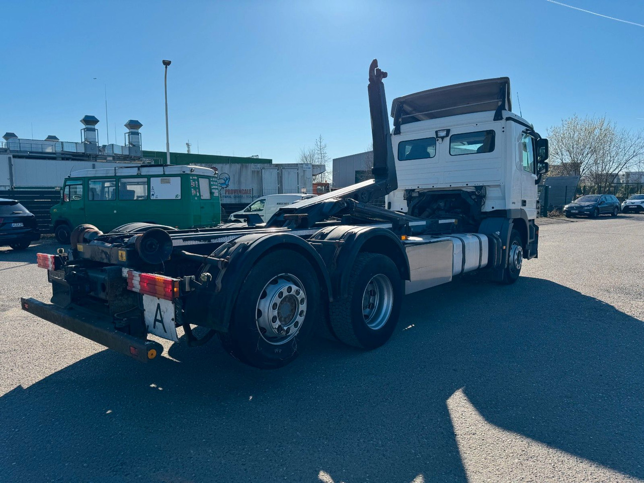 Mercedes-Benz 2541 6X2 Meiller RK 20.65 Klima M-Haus - Hákový nosič kontajnerov: obrázok 4 Mercedes-Benz 2541 6X2 Meiller RK 20.65 Klima M-Haus - Hákový nosič kontajnerov: obrázok 4